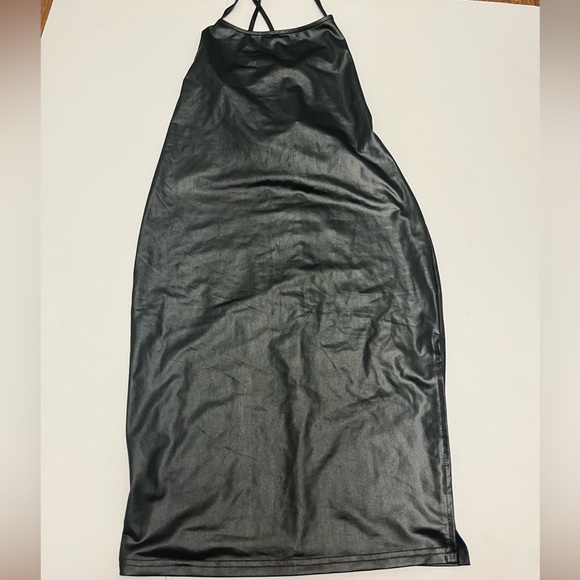 NWOT 💣🔥🖤 gorgeous Black Faux Leather Midi dress size L - Picture 12 of 16
